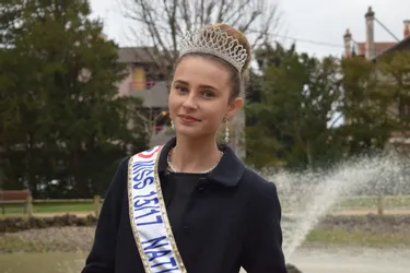 L'Auvergnate Anaelle Sissaoui décroche la couronne de Miss France 15-17 ans
