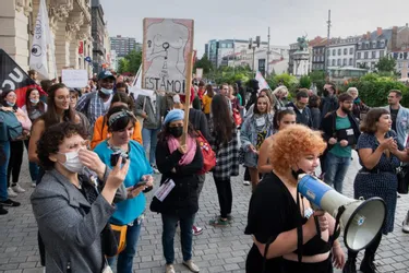 Journée mondiale du droit à l'avortement : Clermont-Ferrand affiche sa solidarité