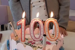 Cent roses pour les 100 ans de Ginette