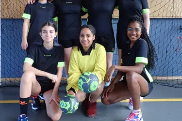 Handball : un titre départemental pour les lycéennes de Geneviève-Vincent