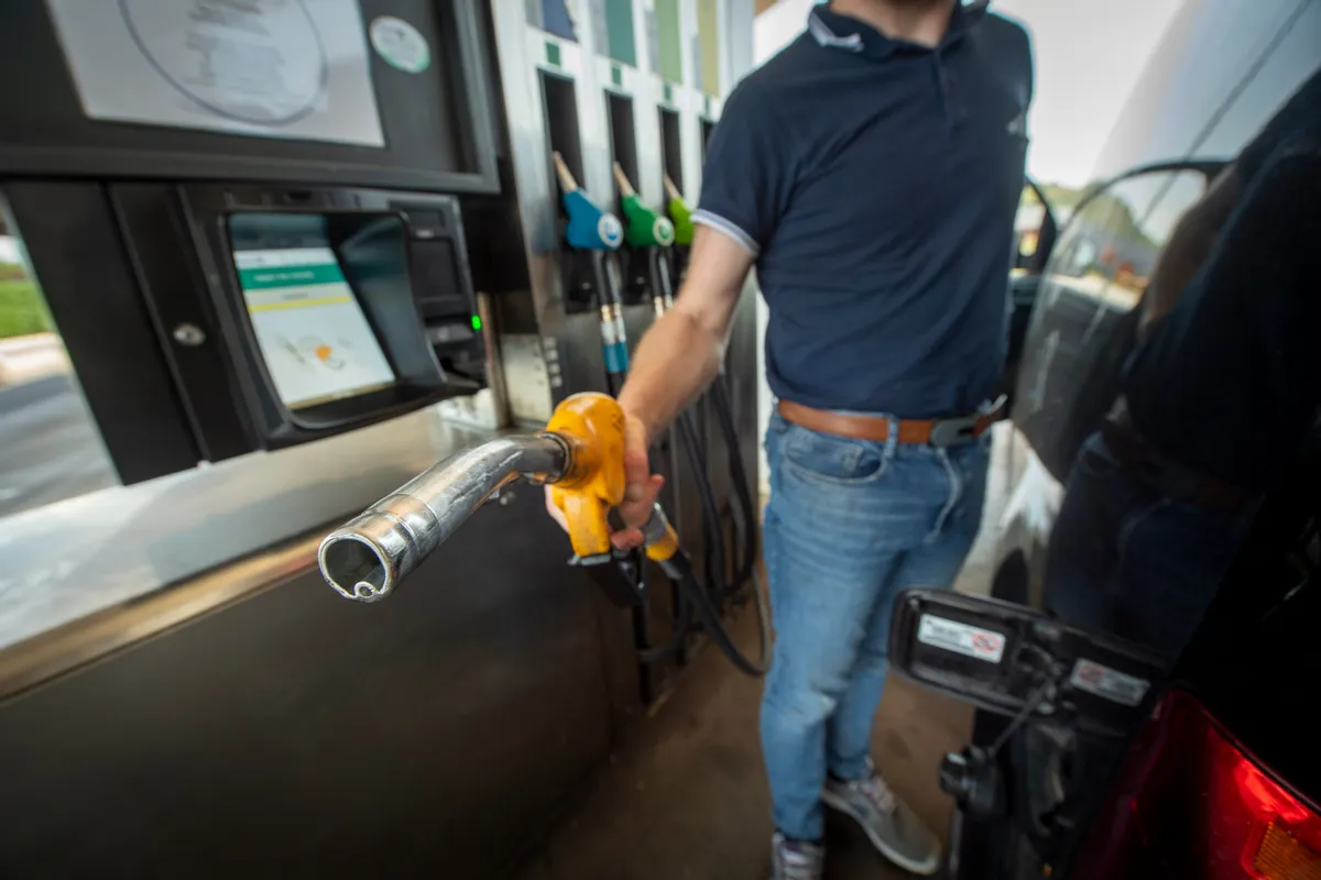 Prix des carburants en France : comment économiser face à l'envolée des tarifs ?