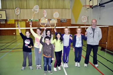 Clôture de saison pour les jeunes du badminton