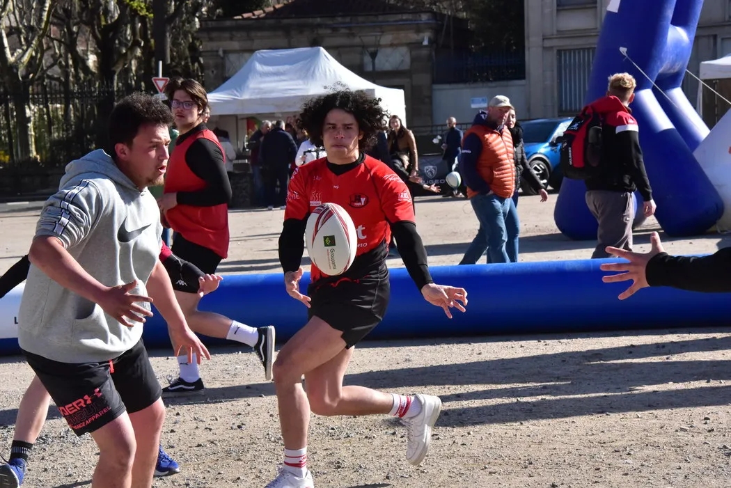 Le Puy-en-Velay : l’AuRA Rugby Tour a fait la promotion du rugby sur la ...