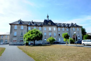 Le collège Jean-Picart-le-Doux de Bourganeuf (Creuse) fermé pendant 3 jours