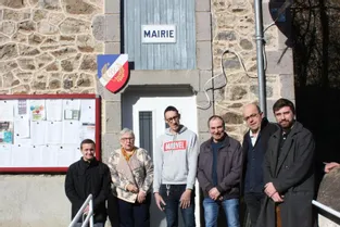 Municipales : le maire sortant de Courgoul (Puy-de-Dôme) Sébastien Jaffeux, présente sa liste
