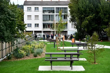 Plutôt que des logements ou un parking, le quartier du pôle universitaire à Brive (Corrèze) a préféré un jardin
