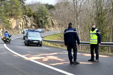 Un motard se tue dans un virage à Saint-Genès-Champanelle (Puy-de-Dôme)