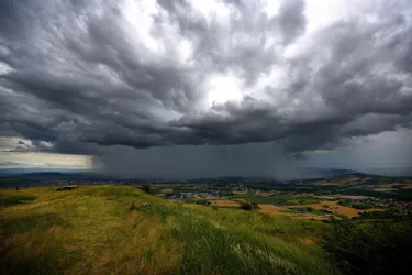 L'Allier, le Puy-de-Dôme et la Haute-Loire dorénavant placés en vigilance orange pour les orages