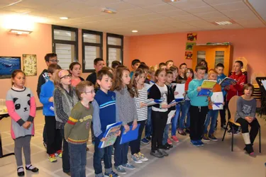 Les classes CE2 et Ulis de l’école primaire Louis-Thioleron ont reçu un prix national.