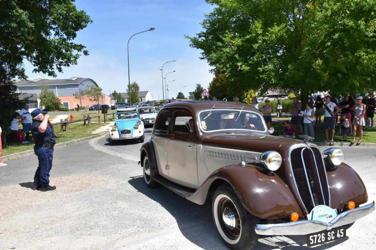 La traversée des anciens véhicules revient à Orléans et en Sologne pour une 12e édition