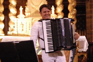 Nihad Hrustanbegovic en concert à la basilique Saint-Julien