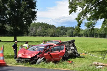 Quatre blessés dans une collision entre deux voitures, à Sermentizon (Puy-de-Dôme)