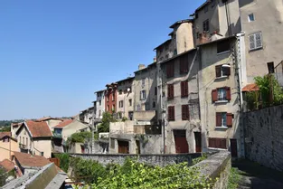 Investir en ville haute de Thiers (Puy-de-Dôme) : que proposent les 5 candidats aux Municipales pour encourager les initiatives privées ?