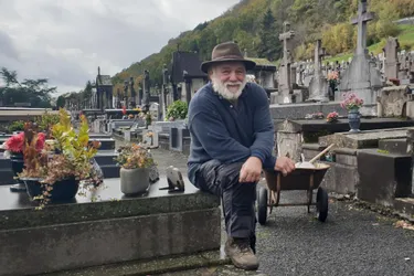 Roland Sourty, ange gardien du cimetière de Bort-les-Orgues (Corrèze) depuis 36 ans