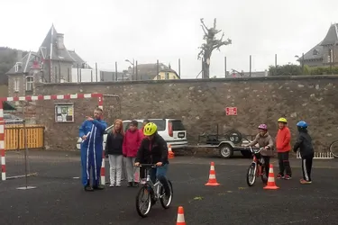 Les écoliers passent le permis vélo