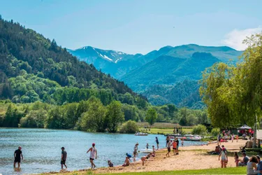 Découvrez les plages labellisées Pavillon bleu en Auvergne et dans le Limousin