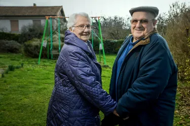 Depuis un bal masqué en 1959 dans un village du Puy-de-Dôme, Jeanette et Jeannot ne se sont jamais quittés