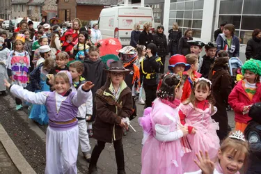 Un défilé carnavalesque dans les rues