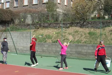 Pari gagné pour le tennis-club de Saint-Flour (Cantal) pour la pratique des cours en extérieur