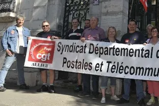 La CGT mobilisée, hier, à La Poste, France Telecom et à la SNCF
