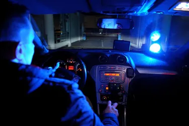 La police trouve un sabre dans la voiture du conducteur alcoolisé