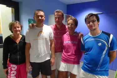 Cryne Sousa Lopes et Clément Nathan remportent le tournoi de tennis