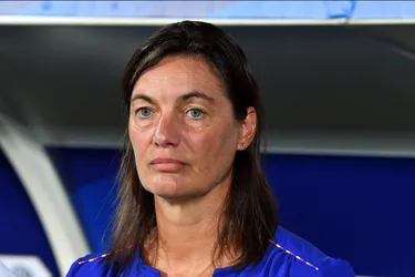 Corinne Diacre écartée de son poste de sélectionneuse des Bleues
