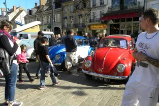40 voitures anciennes place d'Allier
