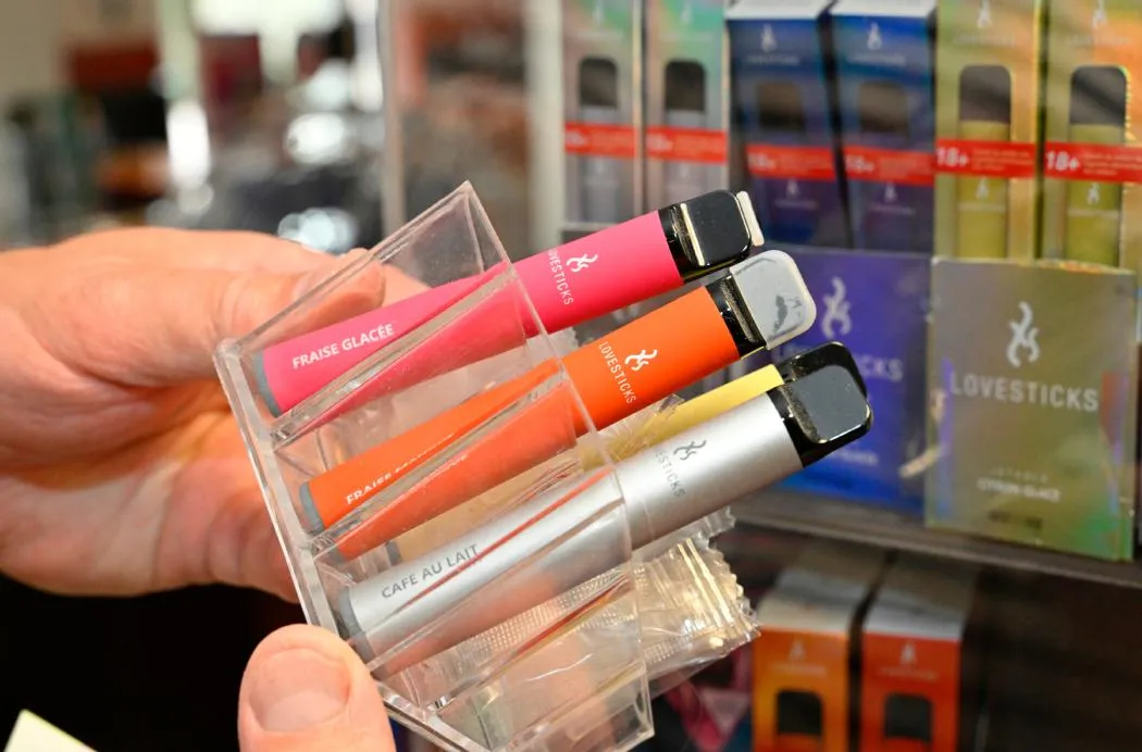 elfbar nachfüll pod läuft aus La cigarette electronique chez les ados: Les risques & infos à retenir