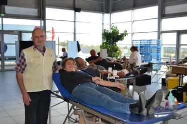 Quatre-vingts, dont trois nouveaux, donneurs de sang ont tendu le bras