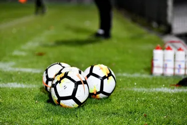 Le District de foot de la Corrèze veut redonner le goût du ballon rond après avoir perdu 921 licenciés sur 8.830 à cause de la crise sanitaire