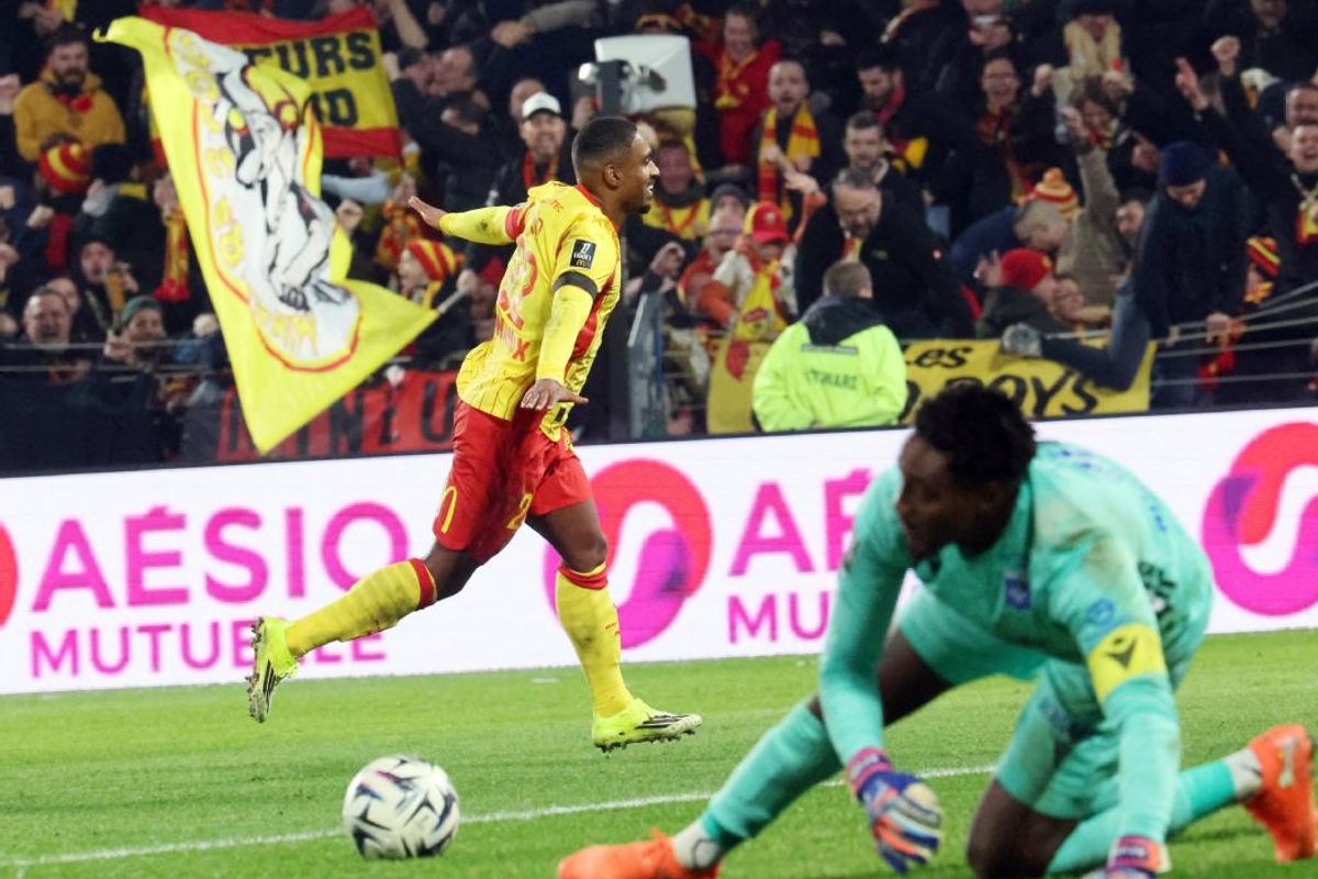 Après la défaite à Lens, êtes-vous rassuré ou encore plus inquiet par l'AJA version 2026 ? Écoutez notre podcast Déb'AJA