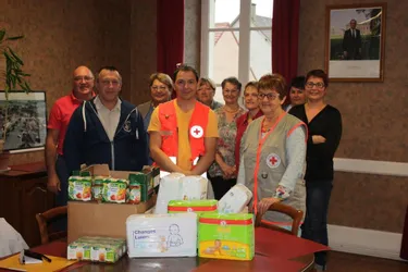 Le CCAS fait un don à la Croix Rouge