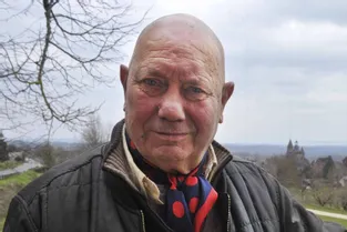 A 81 ans, le sculpteur Gérard Gartner s’est « retranché » à Collonges-la-Rouge pour écrire