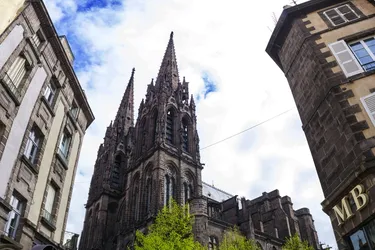 La cathédrale de Clermont-Ferrand, "Un livre ouvert sur l'architecture gothique"
