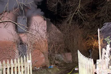 Le feu avait complètement détruit sa maison à Broût-Vernet