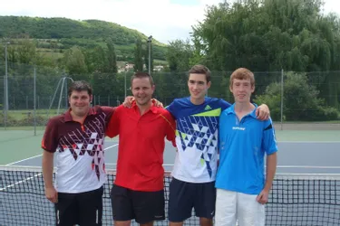 Des champions d’Auvergne au tennis-club