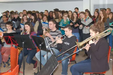 Le lycée Montdory reçoit une cinquantaine de jeunes de Schrobenhausen jusqu’à samedi