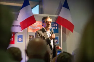Primaire de la droite : François Fillon crée la surprise en Haute-Loire