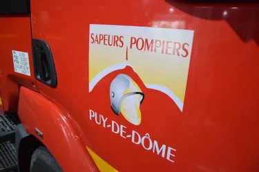 Une maison inoccupée détruite par un incendie à Aix-La Fayette (Puy-de-Dôme)