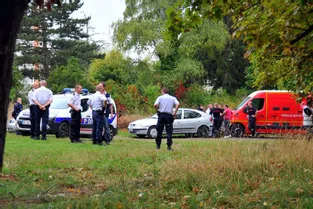 Le corps d’un adolescent retrouvé brûlé derrière une église à Montluçon