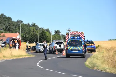 Un blessé léger lors d'une collision entre une moto et une voiture à Andelat (Cantal)