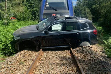 Pas de blessés dans une collision entre un train et une voiture à Rosiers-d'Egletons (Corrèze)