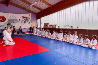 Le judo club poursuit ses cours