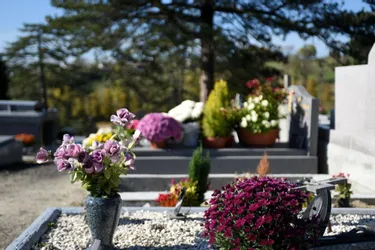 Les entreprises de pompes funèbres d'Aurillac (Cantal) ont renforcé les mesures de sécurité