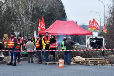 La CGT a bloqué l'accès à l'usine Blédina de Brive ce lundi 13 janvier