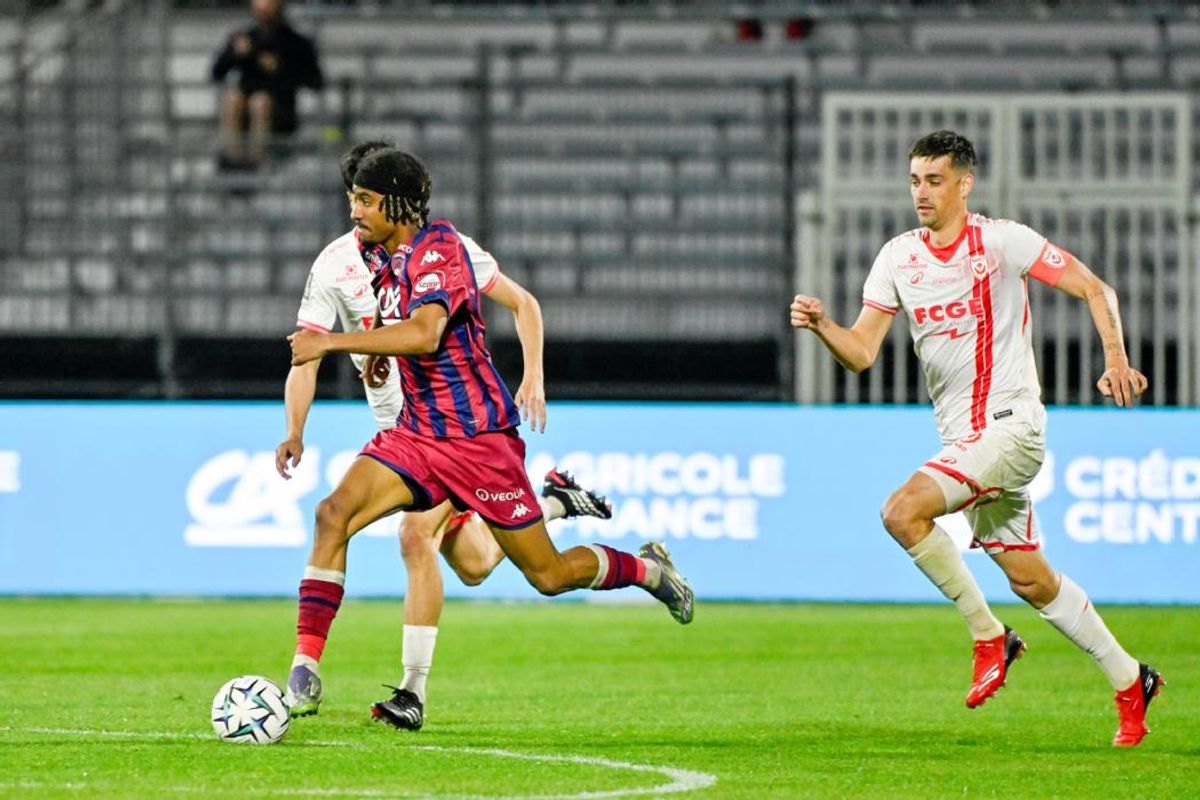 Ligue 2 : suivez le match Clermont Foot - Bastia en direct commenté