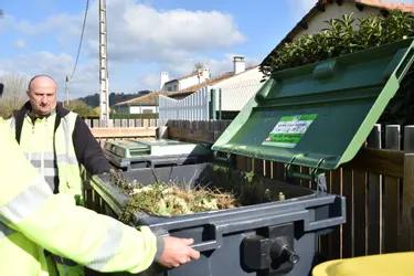 La collecte des déchets explose sur le territoire Saint-Flour communauté et complique la tâche des agents