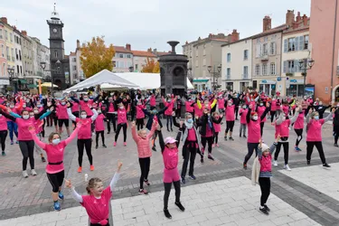 A Issoire, ils se sont mobilisés contre le cancer du sein ce dimanche matin : retrouvez toutes nos images