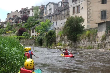 Initiation au canoë-kayak et decente de la Creuse avec le club d'Aubusson